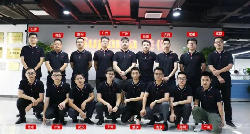 為了離你更近，才有了這張“新”合影